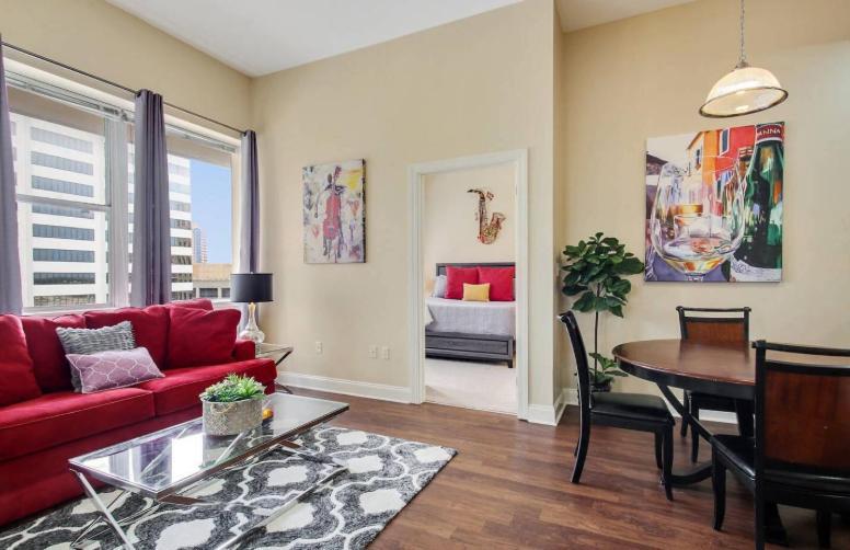 ניו אורלינס Amazing Condos Beautiful View 2 Blocks To French Quarter, Small Rooftop Pool, Gym, Seanger Theater, Super Dome, And Bourbon St מראה חיצוני תמונה
