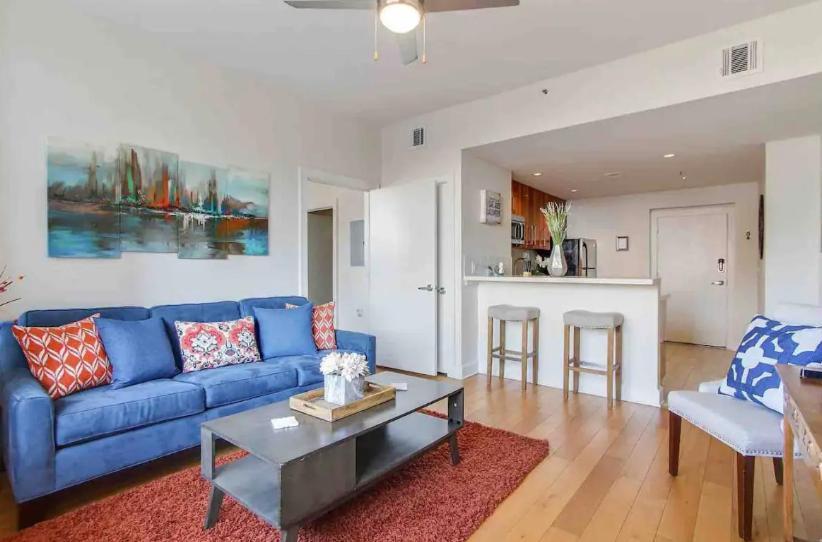 ניו אורלינס Amazing Condos Beautiful View 2 Blocks To French Quarter, Small Rooftop Pool, Gym, Seanger Theater, Super Dome, And Bourbon St מראה חיצוני תמונה