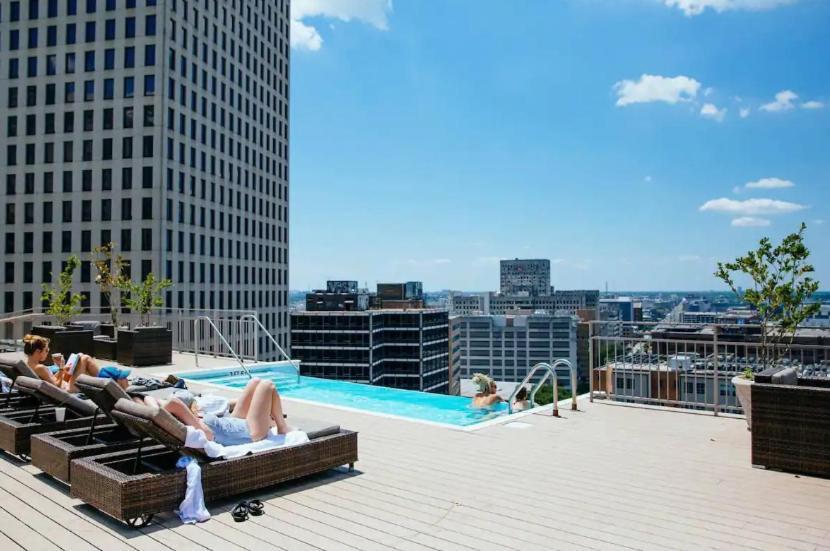 ניו אורלינס Amazing Condos Beautiful View 2 Blocks To French Quarter, Small Rooftop Pool, Gym, Seanger Theater, Super Dome, And Bourbon St מראה חיצוני תמונה